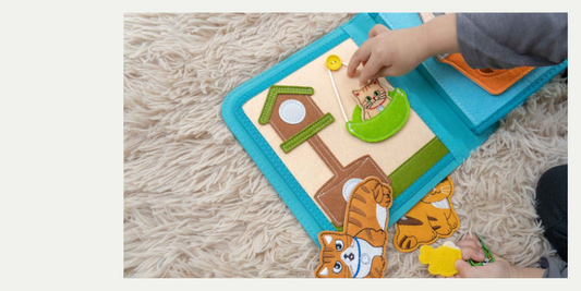 Montessori-Spielzeug für jedes Alter – Wie My First Book &amp; Small Hands dein Kind begleiten